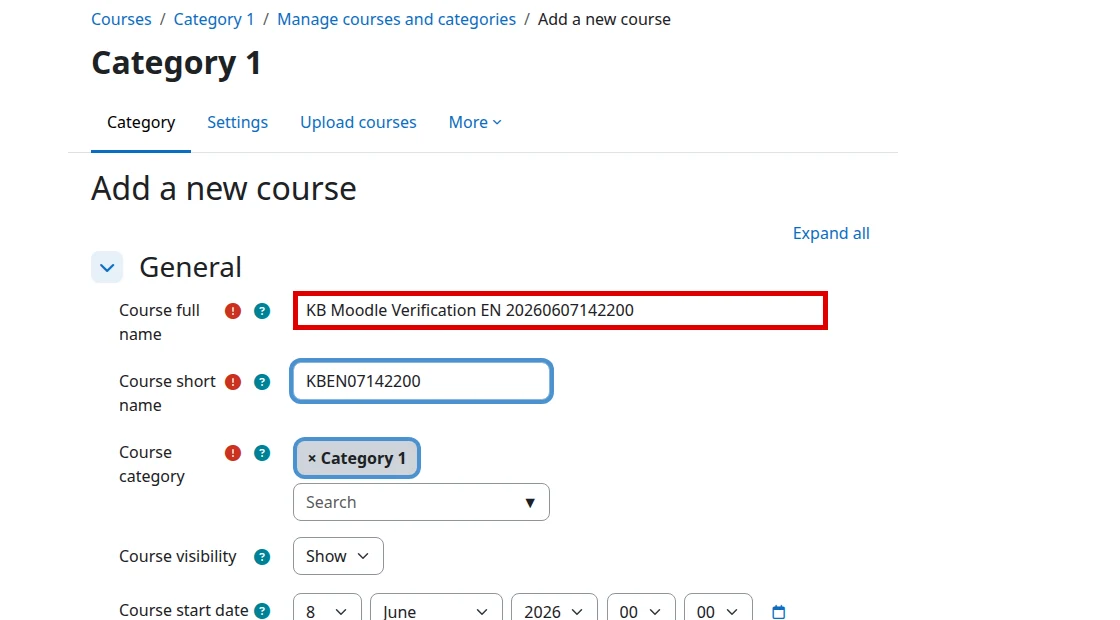Campos Course full name y Course short name en Moodle en inglés